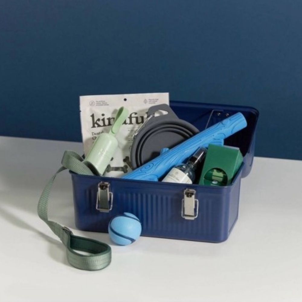 Hearth & Hand Magnolia Stanley 10qt Stainless Steel Lunch Box Marine Blue - Picture 5 of 15